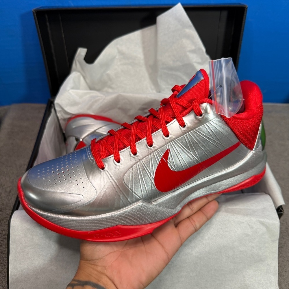 Nike kobe 5 Caitlin Clark
Brand new
Rookie of the year